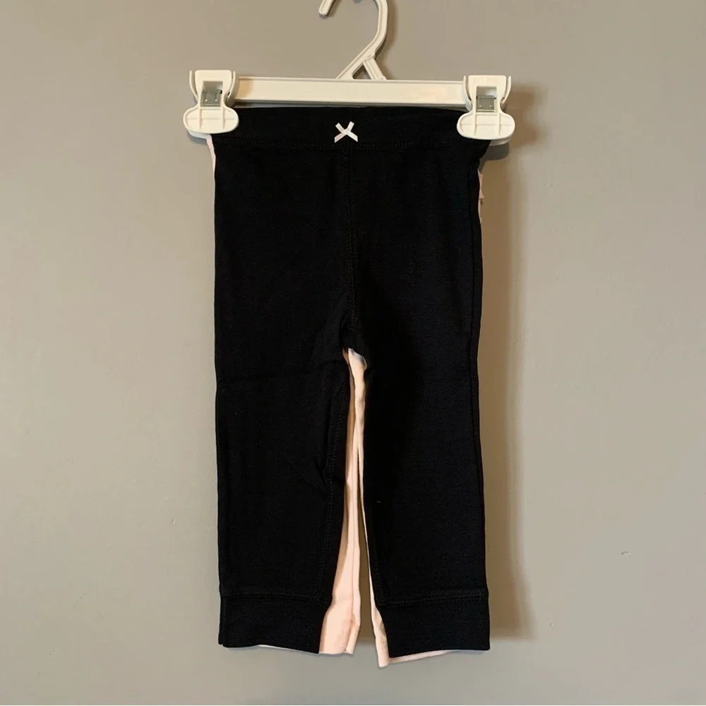 NWT. CARTER’S 2 Pack Girl Leggings